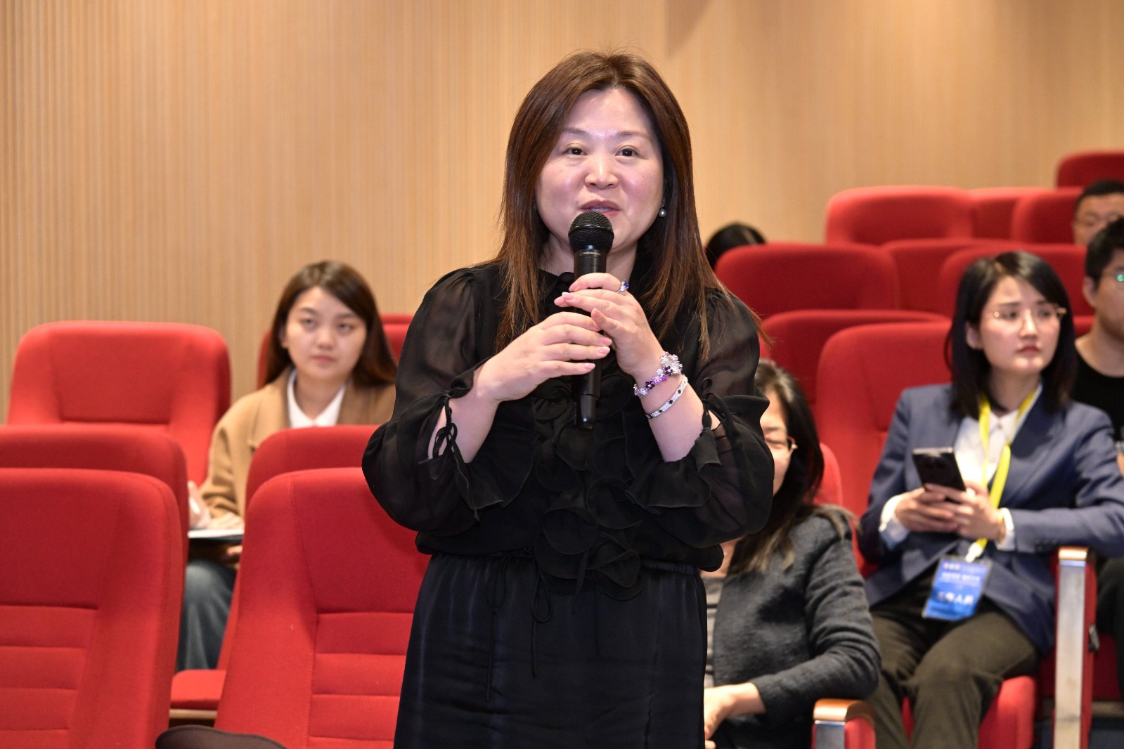 1741052228317505.jpg ÍõÏþ÷.jpg